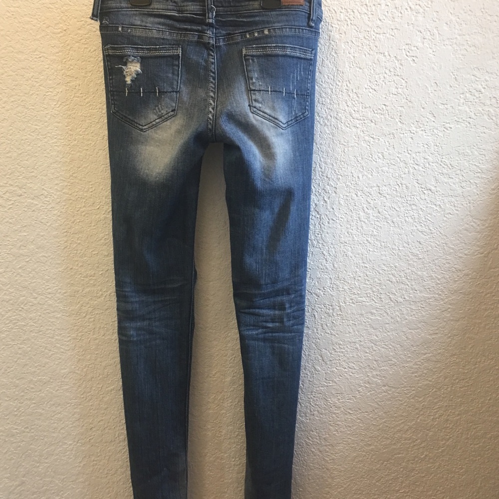 Machine destroyed denim